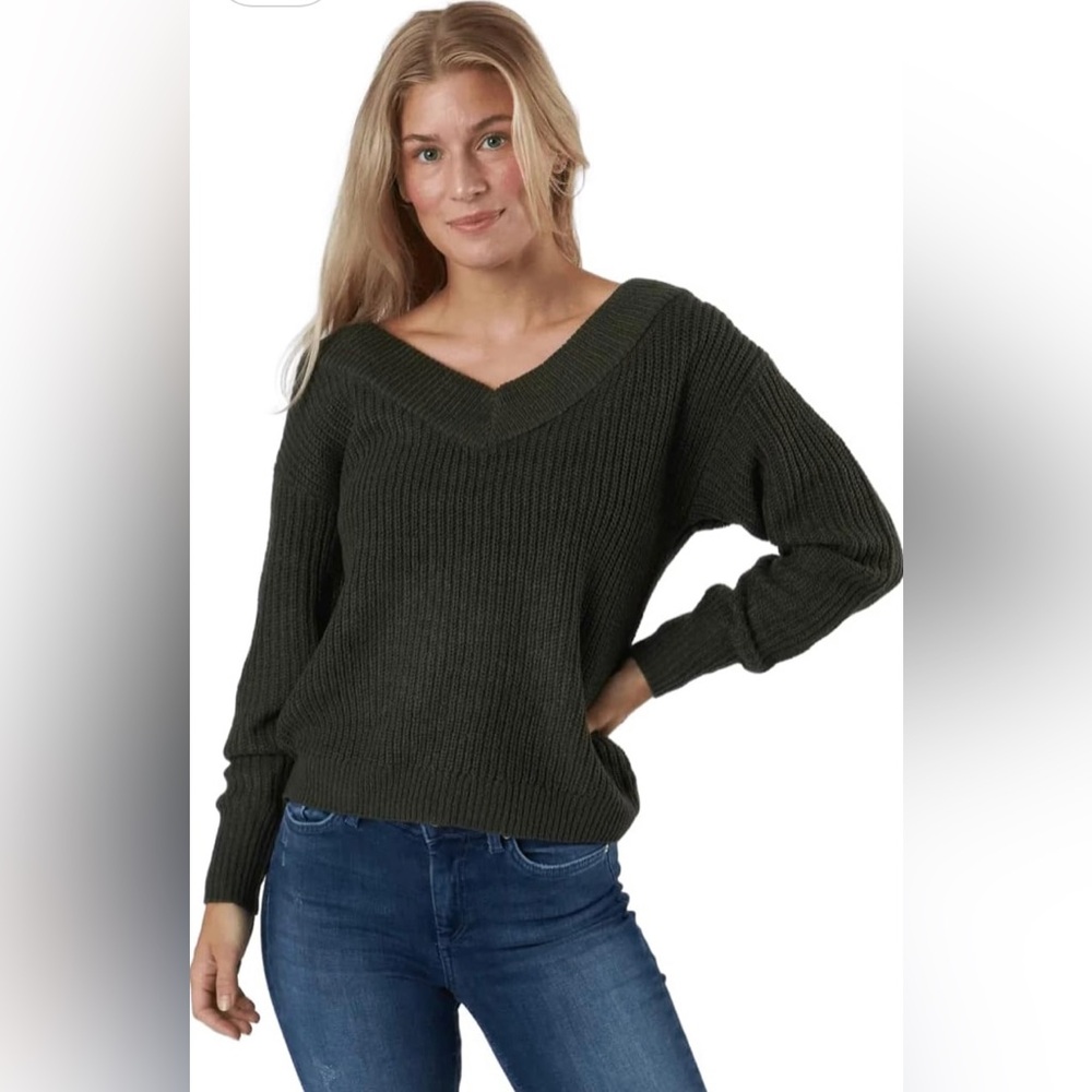Only Women's Olive Green Pullover Knit Sweater - Picture 10 of 13